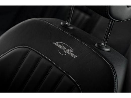 Skoda Superb Combi 1.4 TSI 218pk PHEV Laurin & Klement | Panoramadak | Trekhaak | Leder | Keyless | Stoelen El... ActivLease financial lease