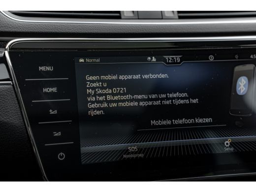 Skoda Superb Combi 1.4 TSI 218pk PHEV Laurin & Klement | Panoramadak | Trekhaak | Leder | Keyless | Stoelen El... ActivLease financial lease