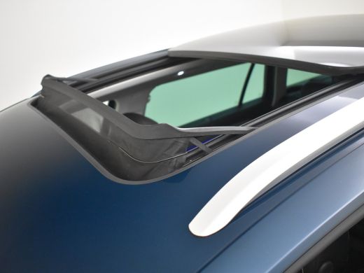 Volkswagen Passat Variant GTE Business 218pk | Panorama dak | Trekhaak | Head-up display | Dodehoekdetectie | Leder... ActivLease financial lease