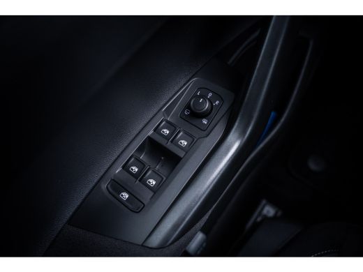 Volkswagen Polo 1.0 TSI Life Business | Achteruitrijcamera | Airco (automatisch) | Voorstoelen verwarmd ActivLease financial lease