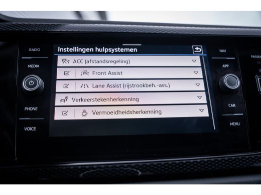 Volkswagen Polo 1.0 TSI Life Business | Achteruitrijcamera | Airco (automatisch) | Voorstoelen verwarmd ActivLease financial lease