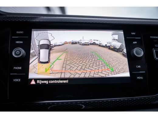 Volkswagen Polo 1.0 TSI Life Business | Achteruitrijcamera | Airco (automatisch) | Voorstoelen verwarmd ActivLease financial lease