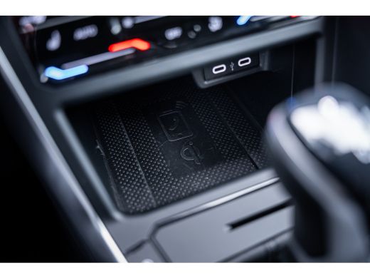 Volkswagen Polo 1.0 TSI Life Business | Achteruitrijcamera | Airco (automatisch) | Voorstoelen verwarmd ActivLease financial lease