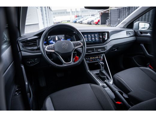 Volkswagen Polo 1.0 TSI Life Business | Achteruitrijcamera | Airco (automatisch) | Voorstoelen verwarmd ActivLease financial lease