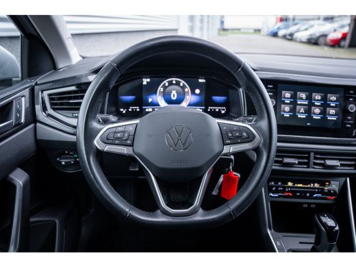 Volkswagen Polo 1.0 TSI Life Business | Achteruitrijcamera | Airco (automatisch) | Voorstoelen verwarmd ActivLease financial lease