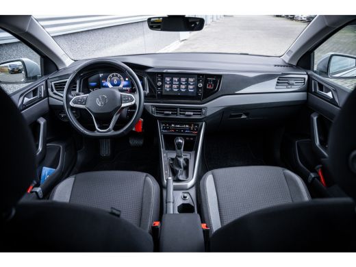 Volkswagen Polo 1.0 TSI Life Business | Achteruitrijcamera | Airco (automatisch) | Voorstoelen verwarmd ActivLease financial lease