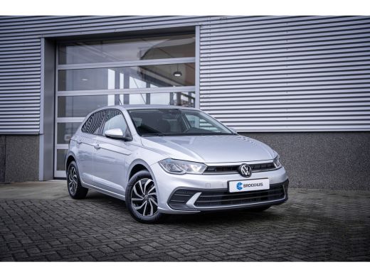 Volkswagen Polo 1.0 TSI Life Business | Achteruitrijcamera | Airco (automatisch) | Voorstoelen verwarmd ActivLease financial lease