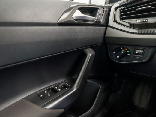 Volkswagen Polo 1.0 TSI Sport (VIRTUAL COCKPIT, APPLE CARPLAY, GROOT NAVI, CLIMATE, STOELVERWARMING, SPORTSTOELEN... ActivLease financial lease