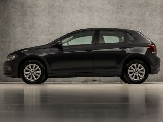 Volkswagen Polo 1.0 TSI Sportline Automaat (APPLE CARPLAY, GROOT NAVI, LM VELGEN, SPORTSTOELEN, PARKEERSENSOREN, ... ActivLease financial lease