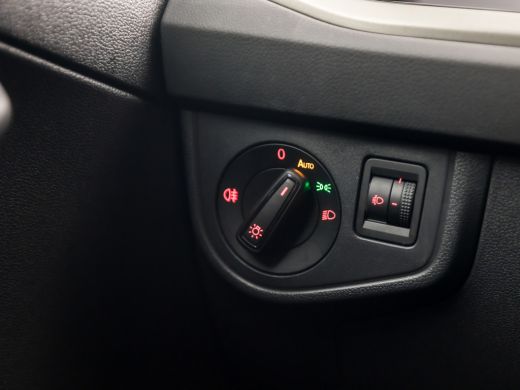 Volkswagen Polo 1.0 TSI Sportline Automaat (GROOT NAVI, ADAPTIVE CRUISE, PARKEERSENSOREN, SPORTSTOELEN, LM VELGEN... ActivLease financial lease