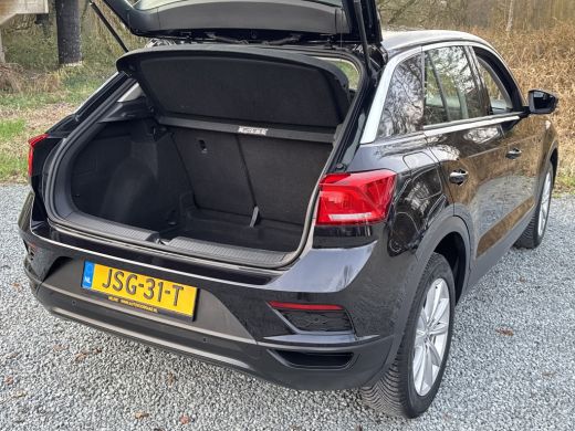 Volkswagen T-Roc TSI 150PK DSG STYLE CARPLAY/ACC/PDC ActivLease financial lease