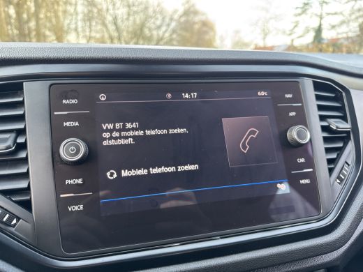 Volkswagen T-Roc TSI 150PK DSG STYLE CARPLAY/ACC/PDC ActivLease financial lease