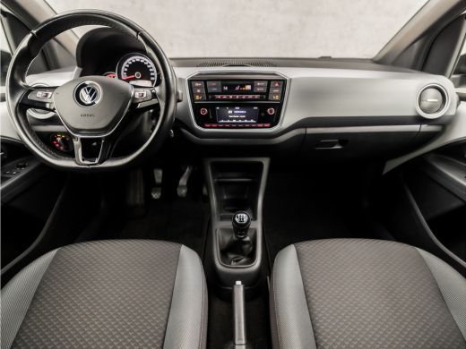 Volkswagen up! 1.0 Sport (STOELVERWARMING, CLIMATE, CAMERA, CRUISE, ZWART HEMEL, SPORTSTOELEN, LM VELGEN, PARKEE... ActivLease financial lease