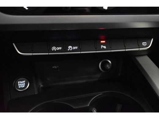 Audi A4 Avant 35 TFSI 2.0 150PK S-TRONIC PRO-LINE CARPLAY/PDC/LED ActivLease financial lease