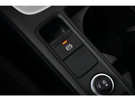 Audi Q3 35 TFSI Pro Line | Achteruitrijcamera | Cruise control adaptief | Elektrisch bedienbare achterklep ActivLease financial lease
