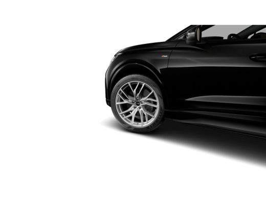 Audi Q4 e-tron S edition | 3-zone airconditioning | Achterklep, automatisch bedienbaar | Achteruitrijcamera ActivLease financial lease