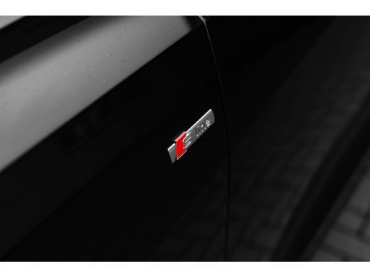 Audi Q8 60 TFSI e quattro Pro Line S Competition 490PK | Trekhaak | Panorama Dak | Supersport stoelen | E... ActivLease financial lease