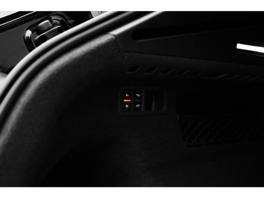 Audi Q8 60 TFSI e quattro Pro Line S Competition 490PK | Trekhaak | Panorama Dak | Supersport stoelen | E... ActivLease financial lease