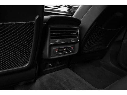 Audi Q8 60 TFSI e quattro Pro Line S Competition 490PK | Trekhaak | Panorama Dak | Supersport stoelen | E... ActivLease financial lease