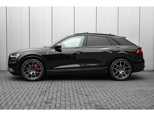 Audi Q8 60 TFSI e quattro Pro Line S Competition 490PK | Trekhaak | Panorama Dak | Supersport stoelen | E... ActivLease financial lease