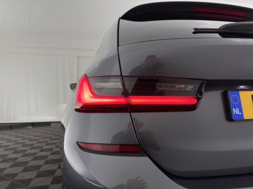 BMW 3 Serie Touring 320e M-Sportpack Business Edition Plus (Plug-In) (INCL-BTW) *PANO | LASER-LED | LEATHER |... ActivLease financial lease