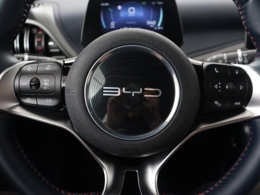 BYD ATTO 3 Comfort 60 kWh | Panoramadak | Warmtepomp | Leder | Stoelverwarming | 360 Camera | Carplay | Adap... ActivLease financial lease