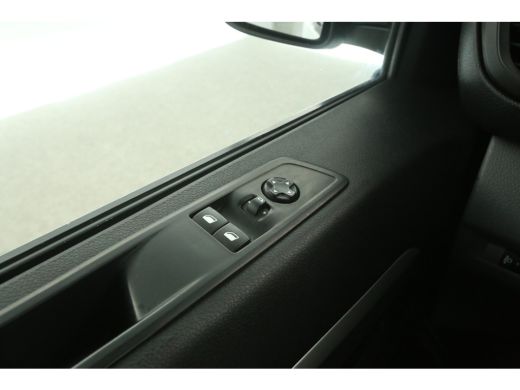 Citroën Jumpy 2.0 BlueHDI 145PK L3H1 | DC | 6-Zits | Airco | Cruise | Carplay | 2xSchuifdeur ActivLease financial lease