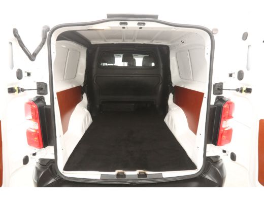 Citroën Jumpy 2.0 BlueHDI 145PK L3H1 | DC | 6-Zits | Airco | Cruise | Carplay | 2xSchuifdeur ActivLease financial lease