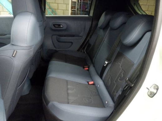 Fiat Grande Panda 1.2 Hybrid Icon Style Automaat 8 Jaar Garantie! | Navigatie by App | Full-LED | Cruise Control | ... ActivLease financial lease