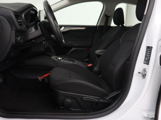 Ford Focus 1.0 EcoBoost Titanium | Automaat | Carplay | Navigatie | Keyless | Climate control | Parkeerhulp ... ActivLease financial lease