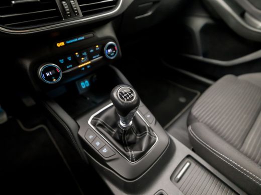 Ford Focus 1.0 EcoBoost Titanium X (VIRTUAL COCKPIT, APPLE CARPLAY, GROOT NAVI, CAMERA, ELEK ACHTERKLEP, CLI... ActivLease financial lease