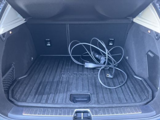 Lynk & Co 01 1.5 PHEV Carplay Pano.dak Adapt.Cruise Hoge zit Plug-in ActivLease financial lease