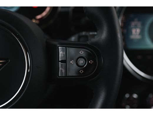 Mini One One Classic / Sportstoelen / LED / Airconditioning / Cruise Control / Navigatie ActivLease financial lease