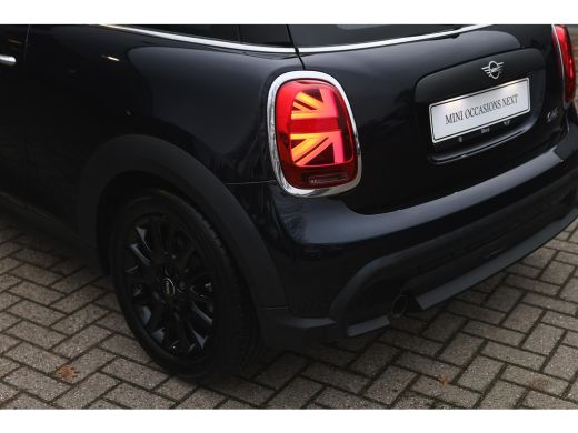 Mini One One Classic / Sportstoelen / LED / Airconditioning / Cruise Control / Navigatie ActivLease financial lease
