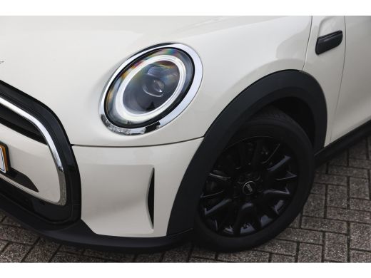 Mini One One Classic / Sportstoelen / LED / Airconditioning / Cruise Control / PDC / Navigatie ActivLease financial lease