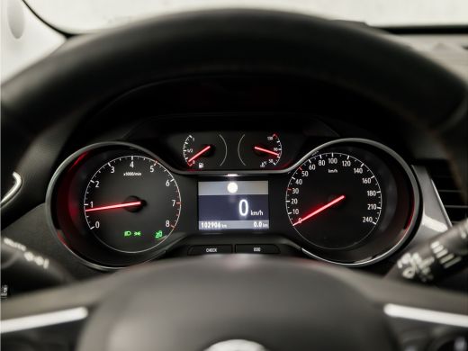 Opel Crossland X 1.2 Turbo Innovation (APPLE CARPLAY, GROOT NAVI, CLIMATE, KEYLESS, STUUR/STOELVERWARMING, LEDER, ... ActivLease financial lease