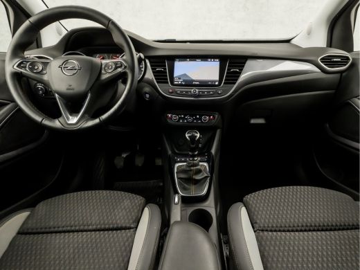 Opel Crossland X 1.2 Turbo Innovation (APPLE CARPLAY, GROOT NAVI, CLIMATE, KEYLESS, STUUR/STOELVERWARMING, LEDER, ... ActivLease financial lease