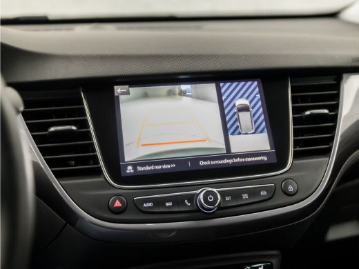 Opel Crossland X 1.2 Turbo Innovation (APPLE CARPLAY, GROOT NAVI, CLIMATE, KEYLESS, STUUR/STOELVERWARMING, LEDER, ... ActivLease financial lease