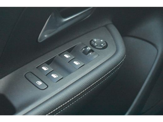 Opel Mokka-e GS 54 kWh 156pk 97%SOH | Adaptive Cruise | Stoelverwarming | LED-Marix | Achteruitrijcamera | Key... ActivLease financial lease