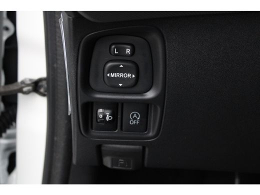 Peugeot 108 1.0 e-VTi Allure | Navi by app | Camera | Climate control | LED | Lichtmetaal | 28.500km | ActivLease financial lease