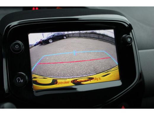 Peugeot 108 1.0 e-VTi Allure | Navi by app | Camera | Climate control | LED | Lichtmetaal | 28.500km | ActivLease financial lease