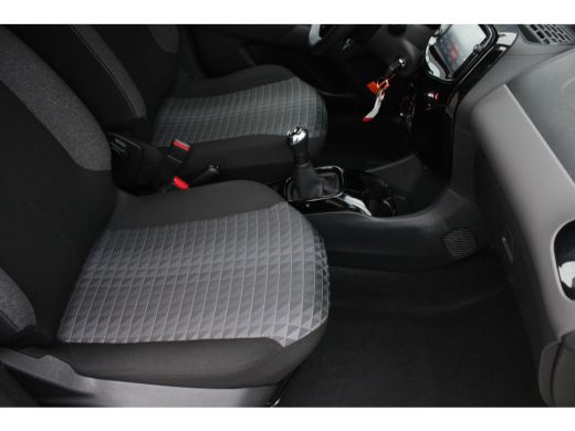 Peugeot 108 1.0 e-VTi Allure | Navi by app | Camera | Climate control | LED | Lichtmetaal | 28.500km | ActivLease financial lease