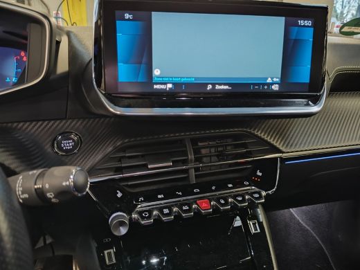 Peugeot 2008 1.2 PureTech GT Pack | Achterbank in delen neerklapbaar | Achteruitrijcamera | Airco (automatisch) ActivLease financial lease