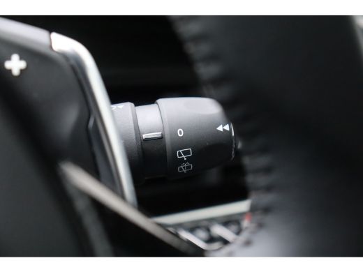 Peugeot 208 1.2 PURETECH 100PK ALLURE PACK AUTOMAAT / NAVI / LEDER / CLIMA / FULL-LED / PDC / 16" LMV / CAMER... ActivLease financial lease