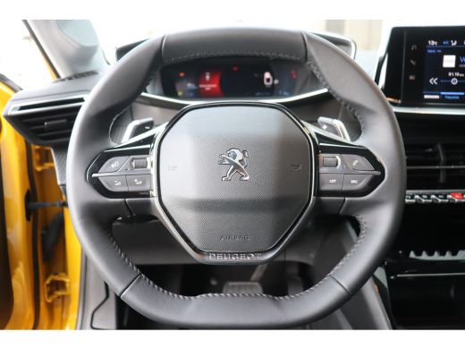 Peugeot 208 1.2 PURETECH 100PK ALLURE PACK AUTOMAAT / NAVI / LEDER / CLIMA / FULL-LED / PDC / 16" LMV / CAMER... ActivLease financial lease