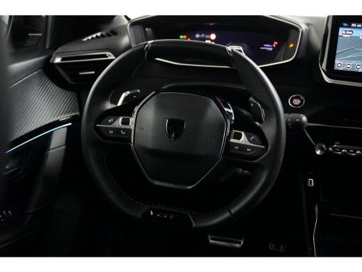 Peugeot 208 Hybrid 136 e-DCS6 GT | Achterbank in delen neerklapbaar | Achteruitrijcamera | Apple Carplay/Andr... ActivLease financial lease