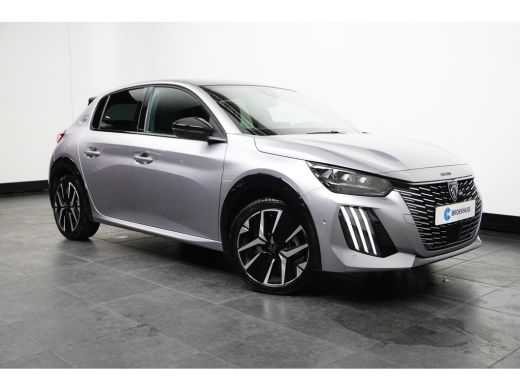 Peugeot 208 Hybrid 136 e-DCS6 GT | Achterbank in delen neerklapbaar | Achteruitrijcamera | Apple Carplay/Andr... ActivLease financial lease