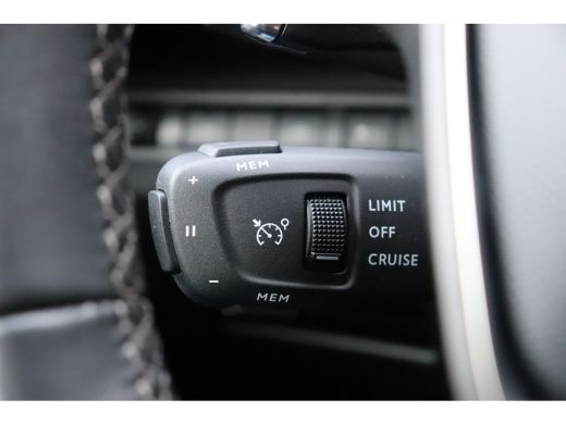 Peugeot 3008 1.6 HYBRID 225PK ALLURE PACK AUTOMAAT / NAVI / LEDER / CLIMA / PDC / 18" LMV / CAMERA / KEYLESS /... ActivLease financial lease