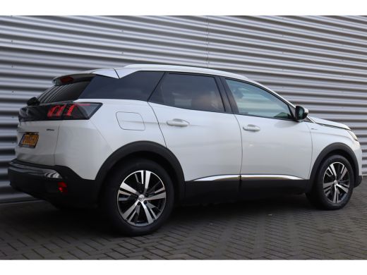 Peugeot 3008 1.6 HYBRID 225PK ALLURE PACK AUTOMAAT / NAVI / LEDER / CLIMA / PDC / 18" LMV / CAMERA / KEYLESS /... ActivLease financial lease