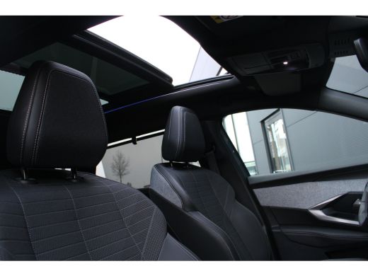 Peugeot 5008 1.2 Hybrid 136 Allure | Automaat | Navigatie | Camera | Panorama/schuifdak | Origineel NL gelever... ActivLease financial lease